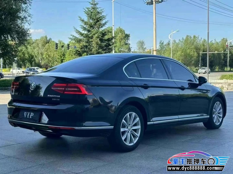 17年大众迈腾轿车抵押车出售