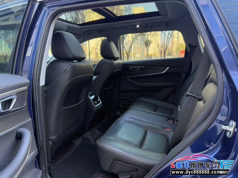 20年奇瑞瑞虎8轿车抵押车出售