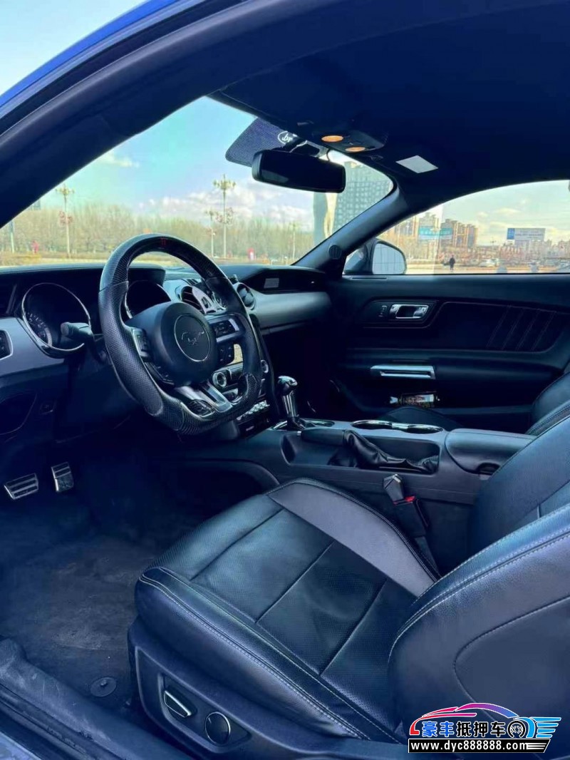 17年福特野马轿车抵押车出售