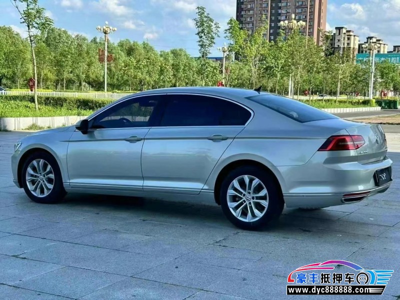 19年大众迈腾轿车抵押车出售