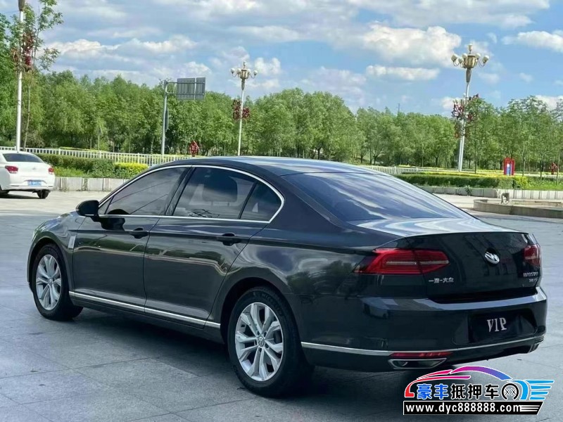 19年大众迈腾轿车抵押车出售