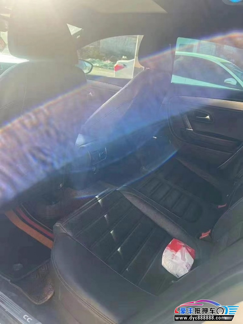 16年大众CC轿车抵押车出售