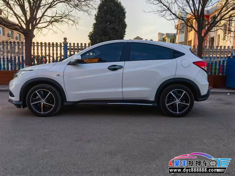 21年吉利银河L7轿车抵押车出售