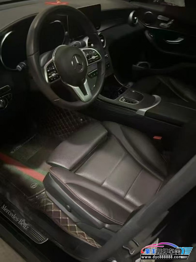 21年奔驰GLC轿车抵押车出售