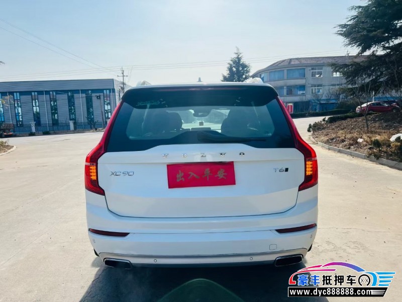 17年沃尔沃XC90轿车抵押车出售