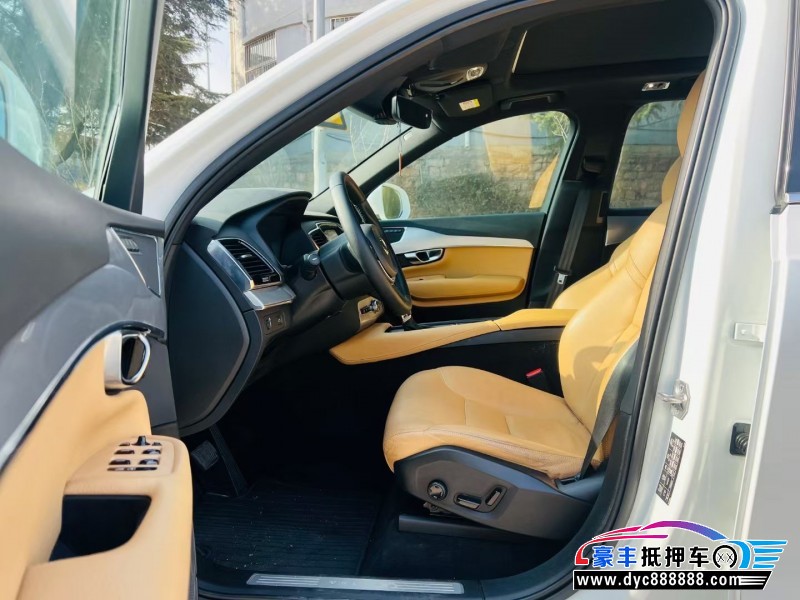 17年沃尔沃XC90轿车抵押车出售