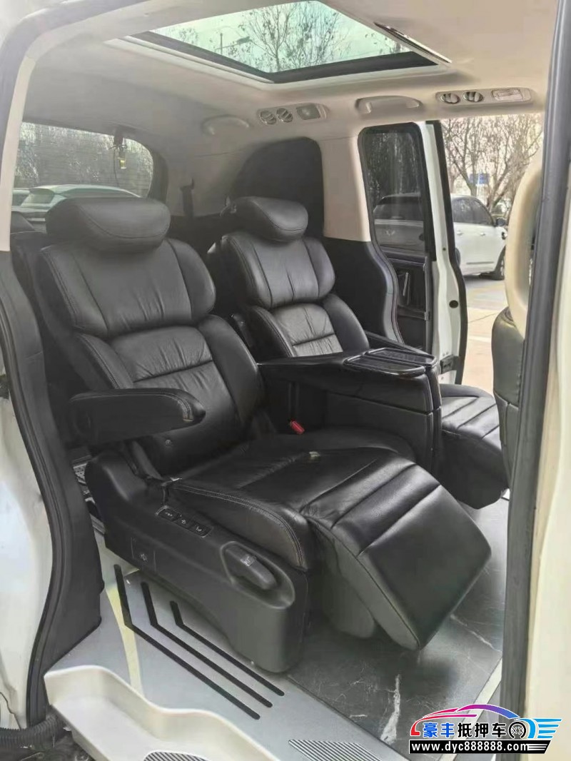 19年本田艾力绅轿车抵押车出售