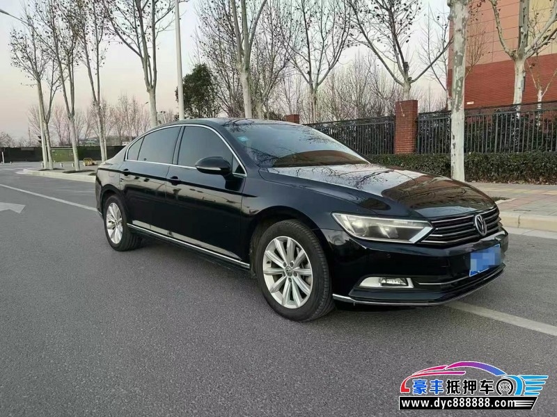 18年大众迈腾轿车抵押车出售