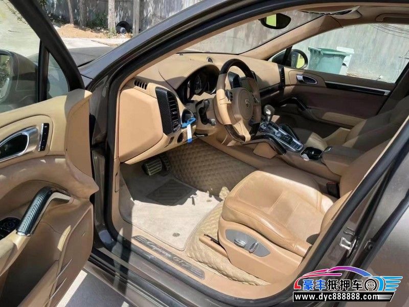 13年保时捷卡宴SUV抵押车出售