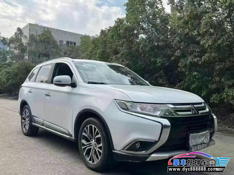 18年三菱欧蓝德SUV抵押车出售