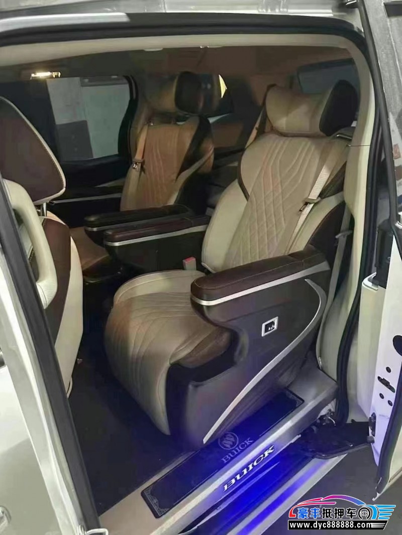 22年别克GL8轿车抵押车出售