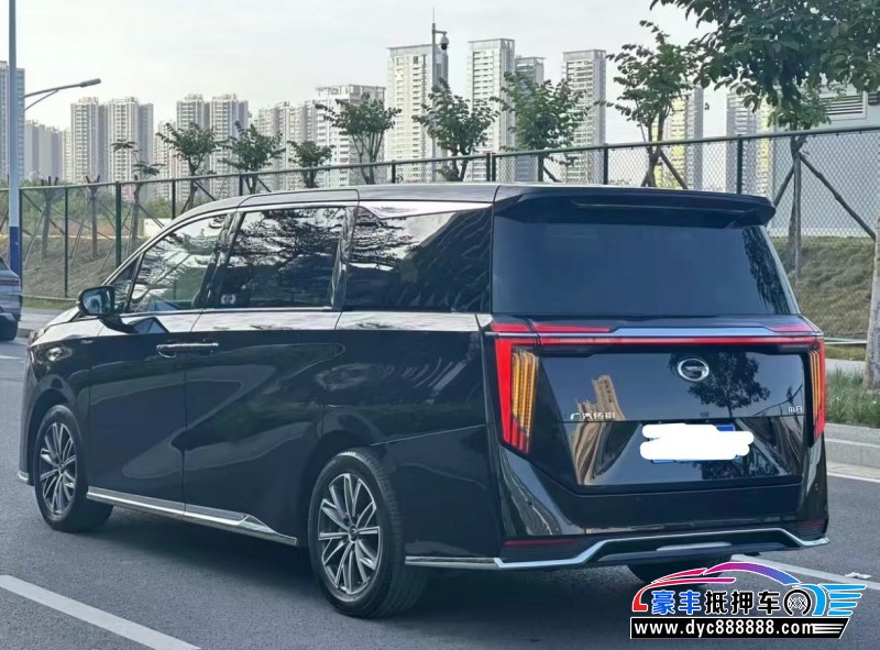 23年传祺M8轿车抵押车出售