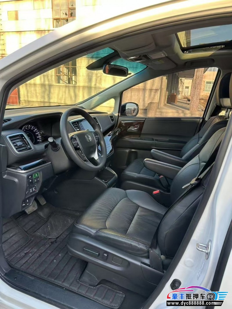 21年本田奥德赛轿车抵押车出售