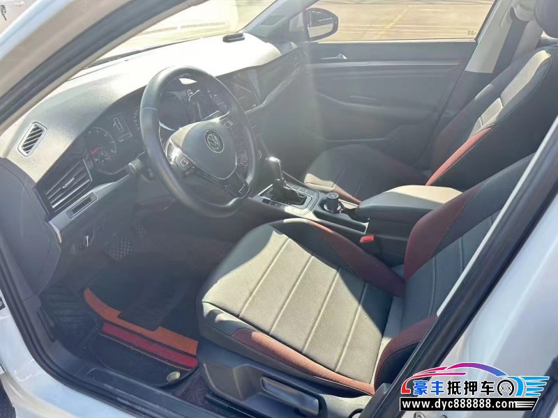 21年大众宝来轿车抵押车出售