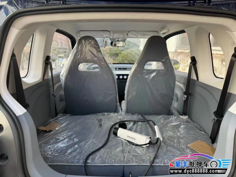 24年奔腾小马轿车抵押车出售