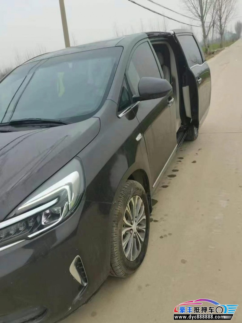 20年别克GL8轿车抵押车出售