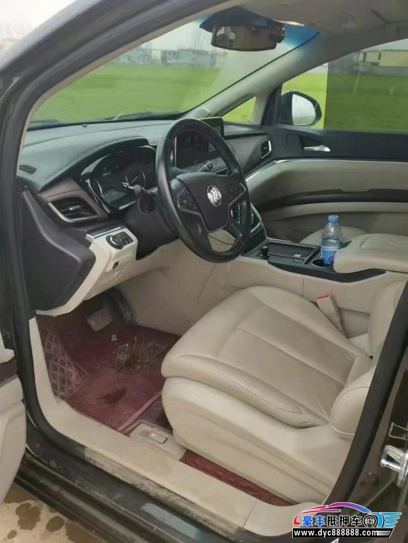 20年别克GL8轿车抵押车出售