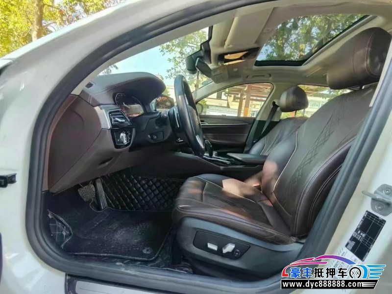 20年宝马5系轿车抵押车出售