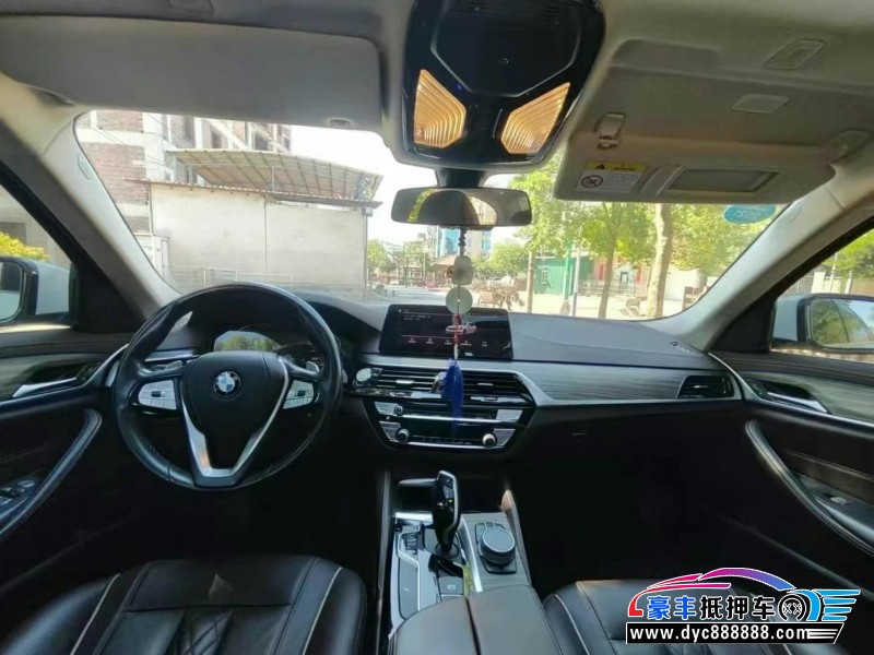 20年宝马5系轿车抵押车出售