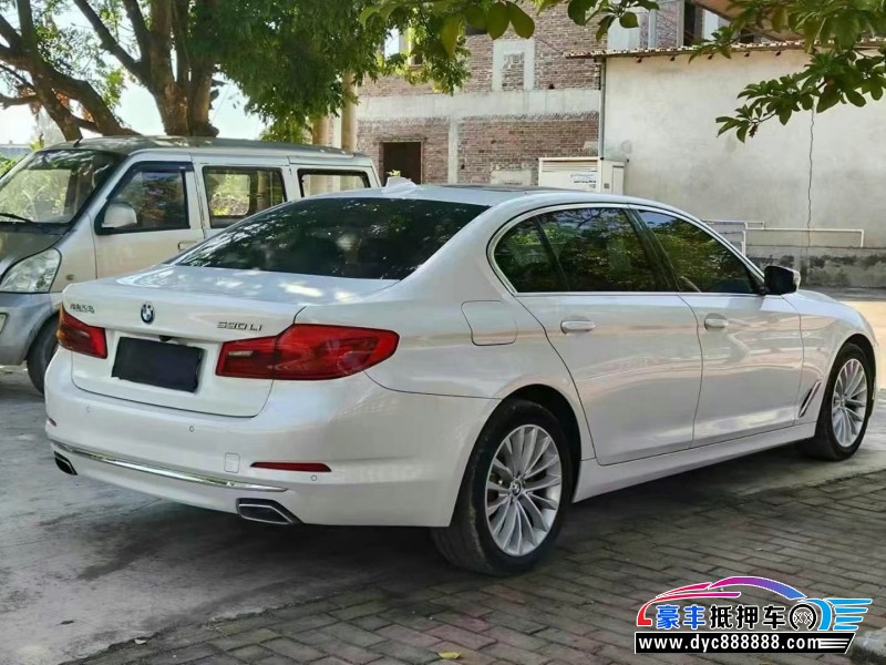 20年宝马5系轿车抵押车出售