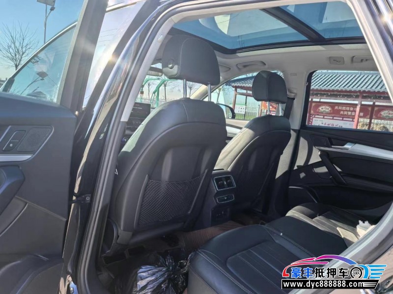 21年奥迪Q5轿车抵押车出售