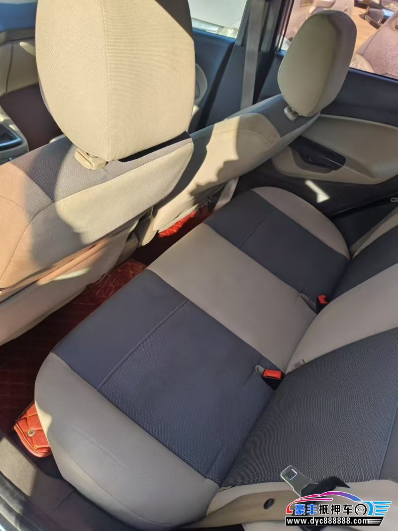 12年福特嘉年华轿车抵押车出售