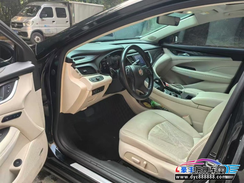 22年别克君越轿车抵押车出售