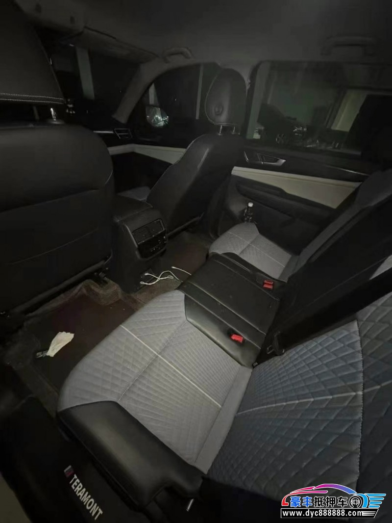 22年大众途昂轿车抵押车出售