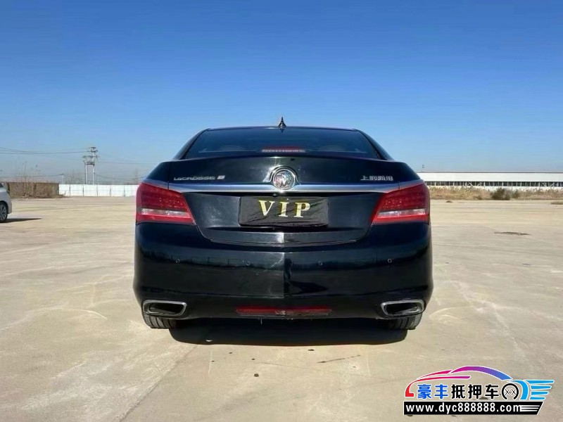 15年别克君越轿车抵押车出售