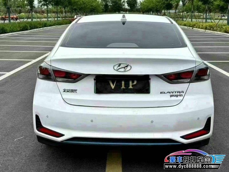 22年现代领动轿车抵押车出售