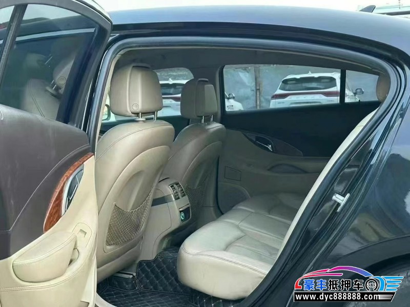 11年别克君越轿车抵押车出售