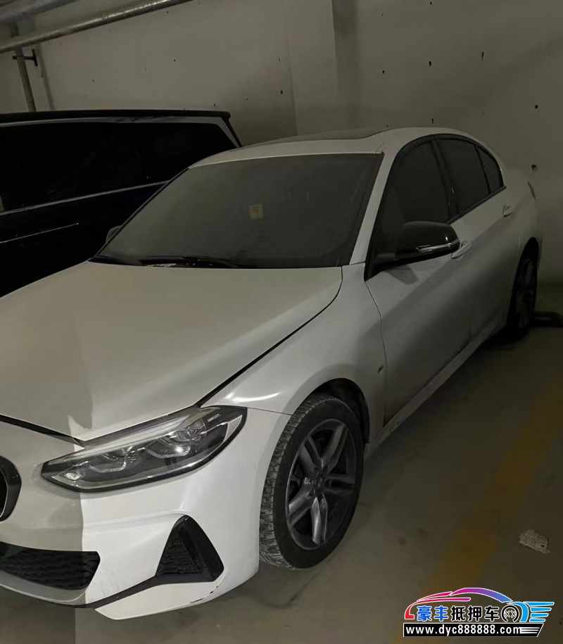 21年宝马1系轿车抵押车出售