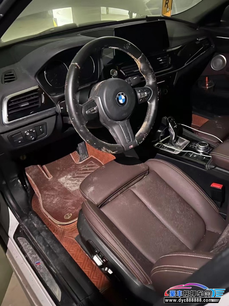 21年宝马1系轿车抵押车出售