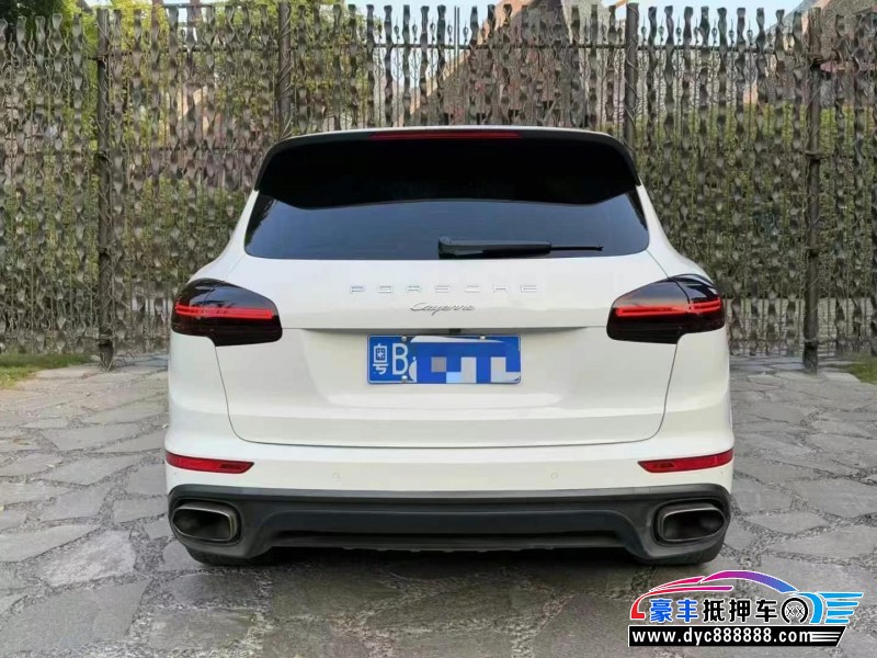 17年保时捷卡宴轿车抵押车出售