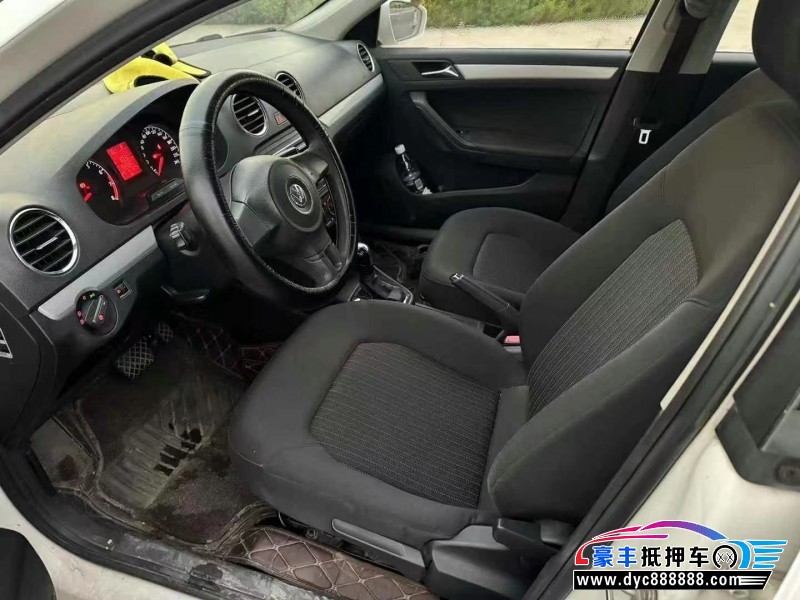 16年大众捷达轿车抵押车出售