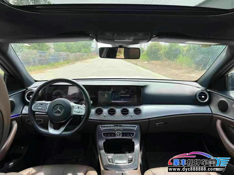 20年奔驰E轿车抵押车出售