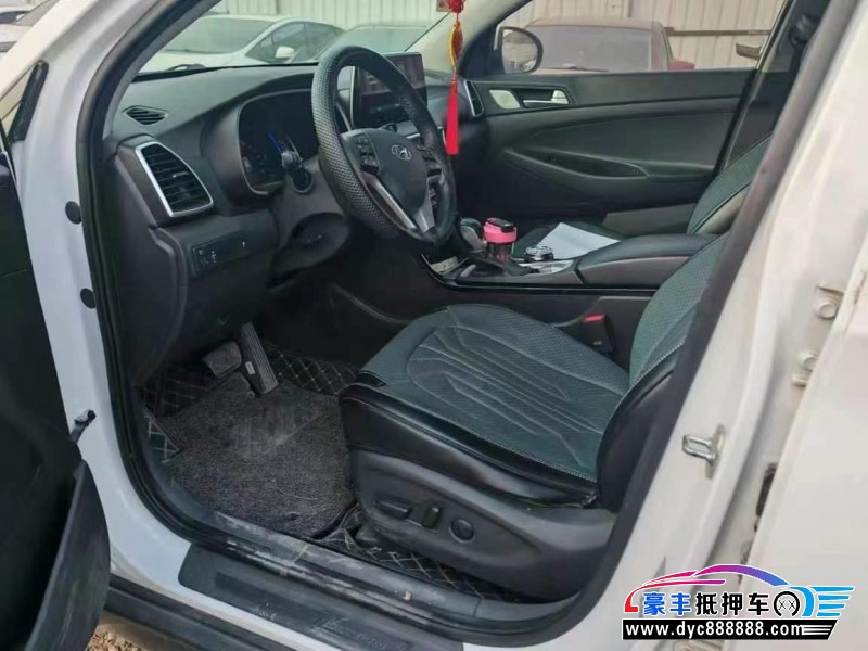 19年现代途胜SUV抵押车出售