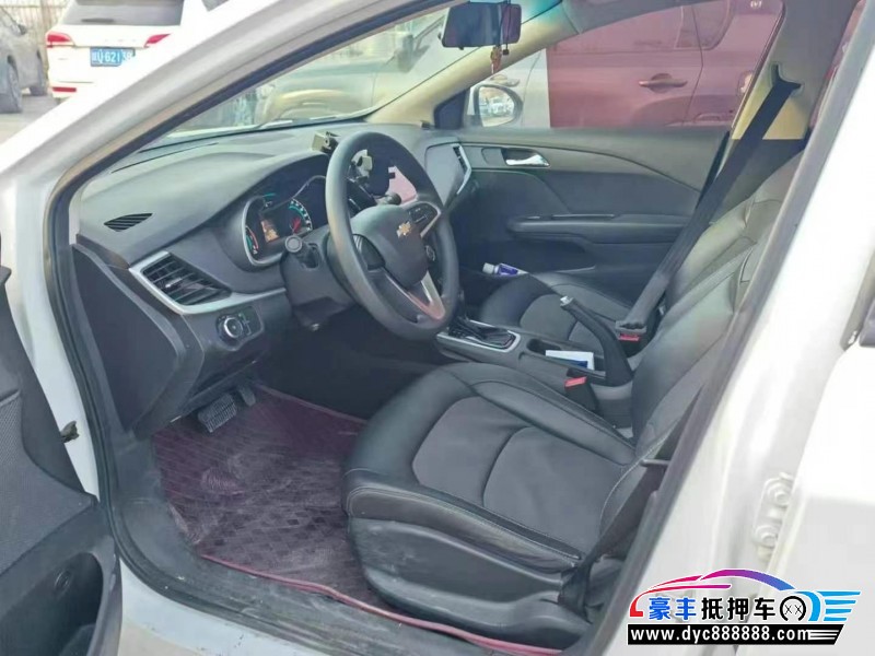 18年雪佛兰科沃兹轿车抵押车出售