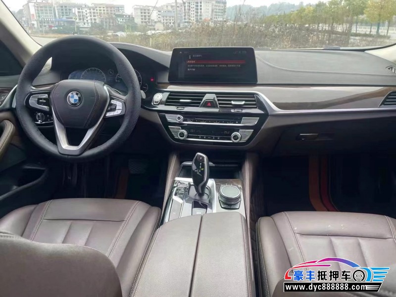 19年宝马5系轿车抵押车出售