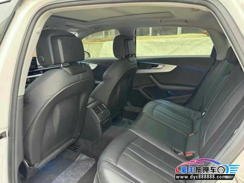 21年奥迪A4轿车抵押车出售