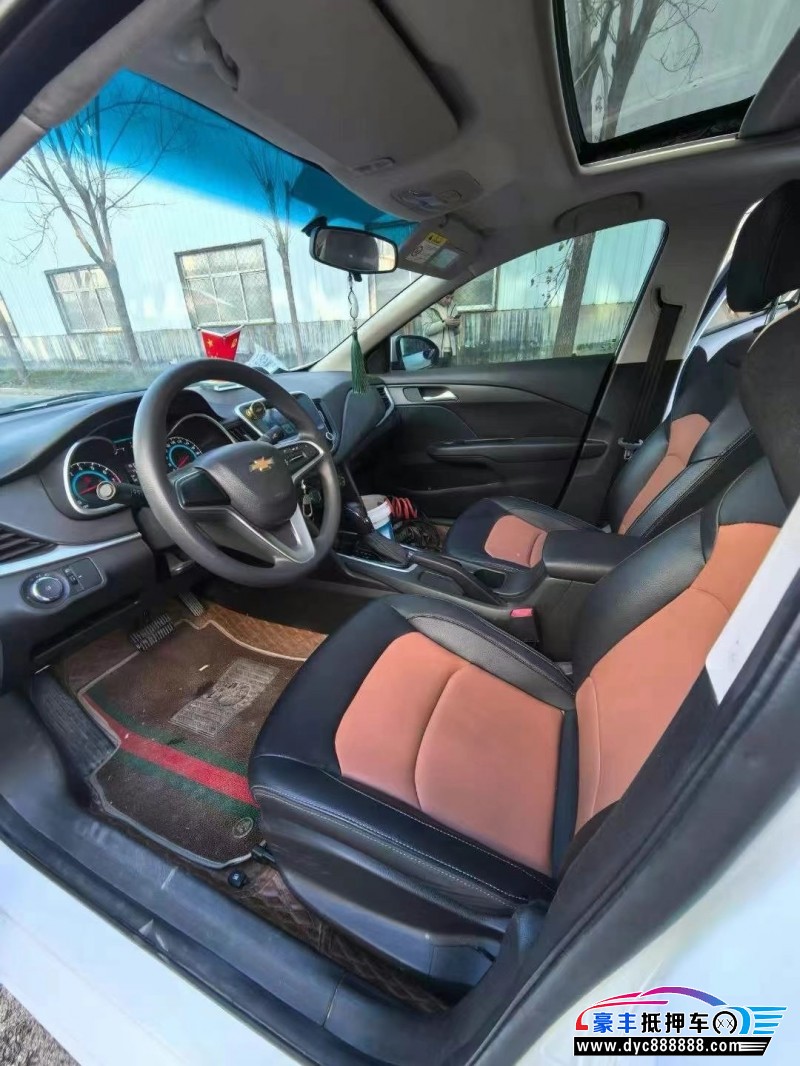 18年雪佛兰科沃兹轿车抵押车出售