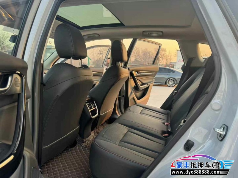 21年东风风神AX7轿车抵押车出售