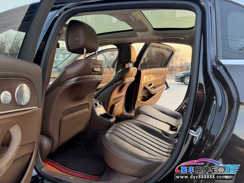 20年奔驰E轿车抵押车出售