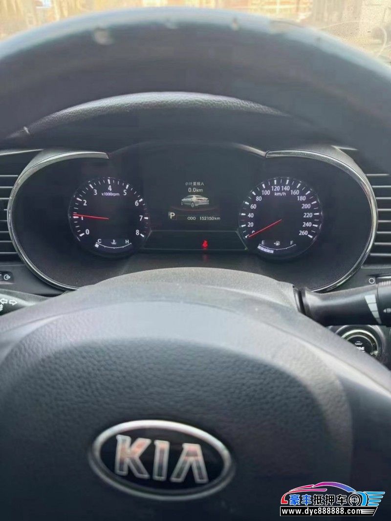 12年起亚K5轿车抵押车出售