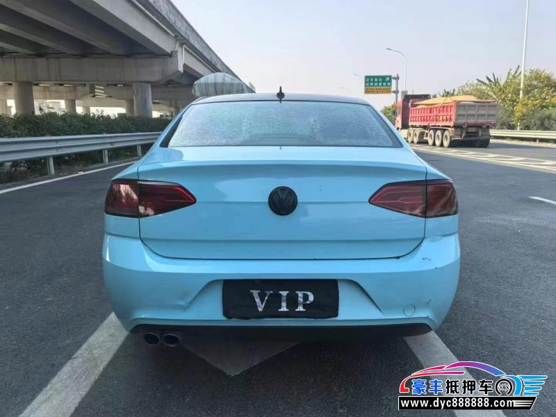 17年大众凌渡轿车抵押车出售