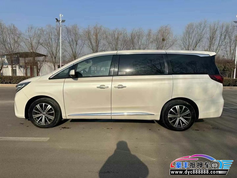 19年传祺M8轿车抵押车出售