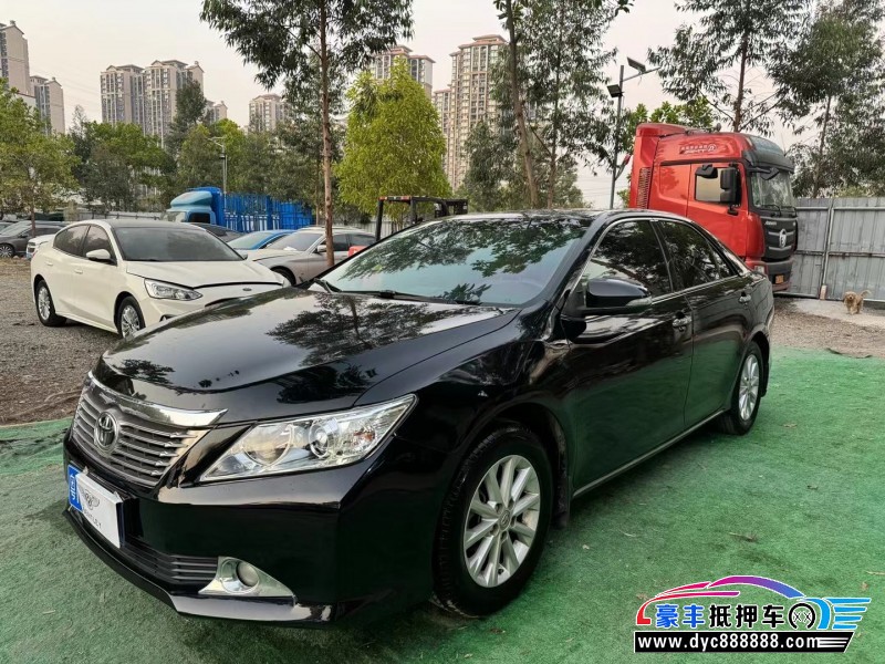 13年丰田凯美瑞轿车抵押车出售