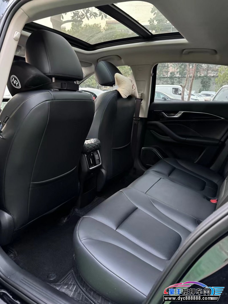 24年奔腾B70轿车抵押车出售