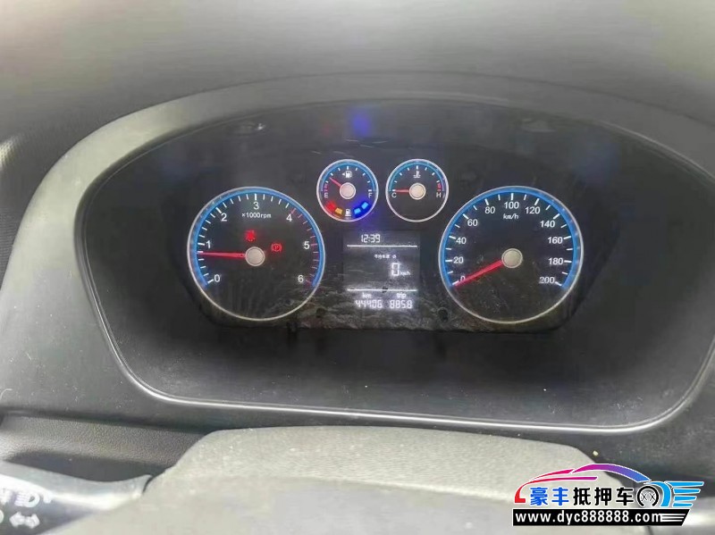 22年福田图雅诺轿车抵押车出售