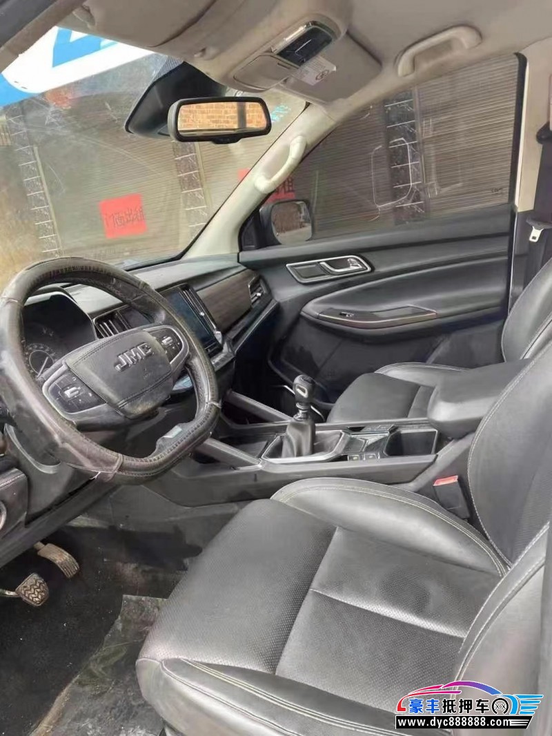 20年江铃域虎轿车抵押车出售